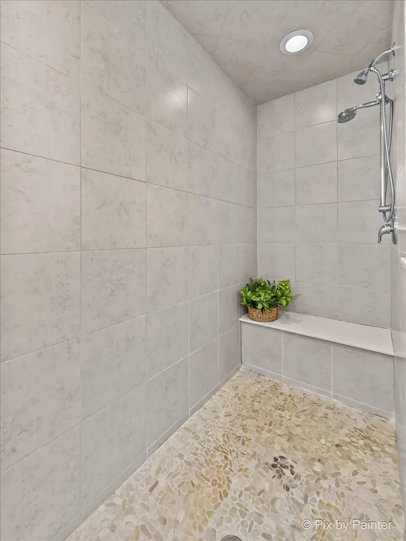 12484 Carver Lane IL