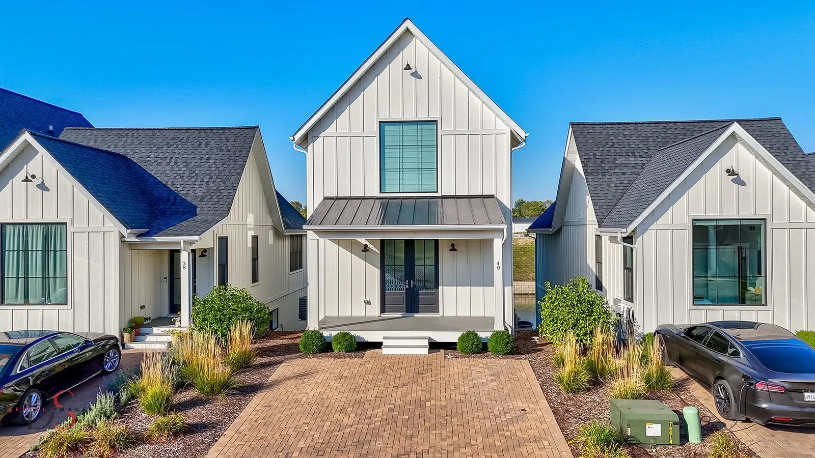 40 Waterside Way IL