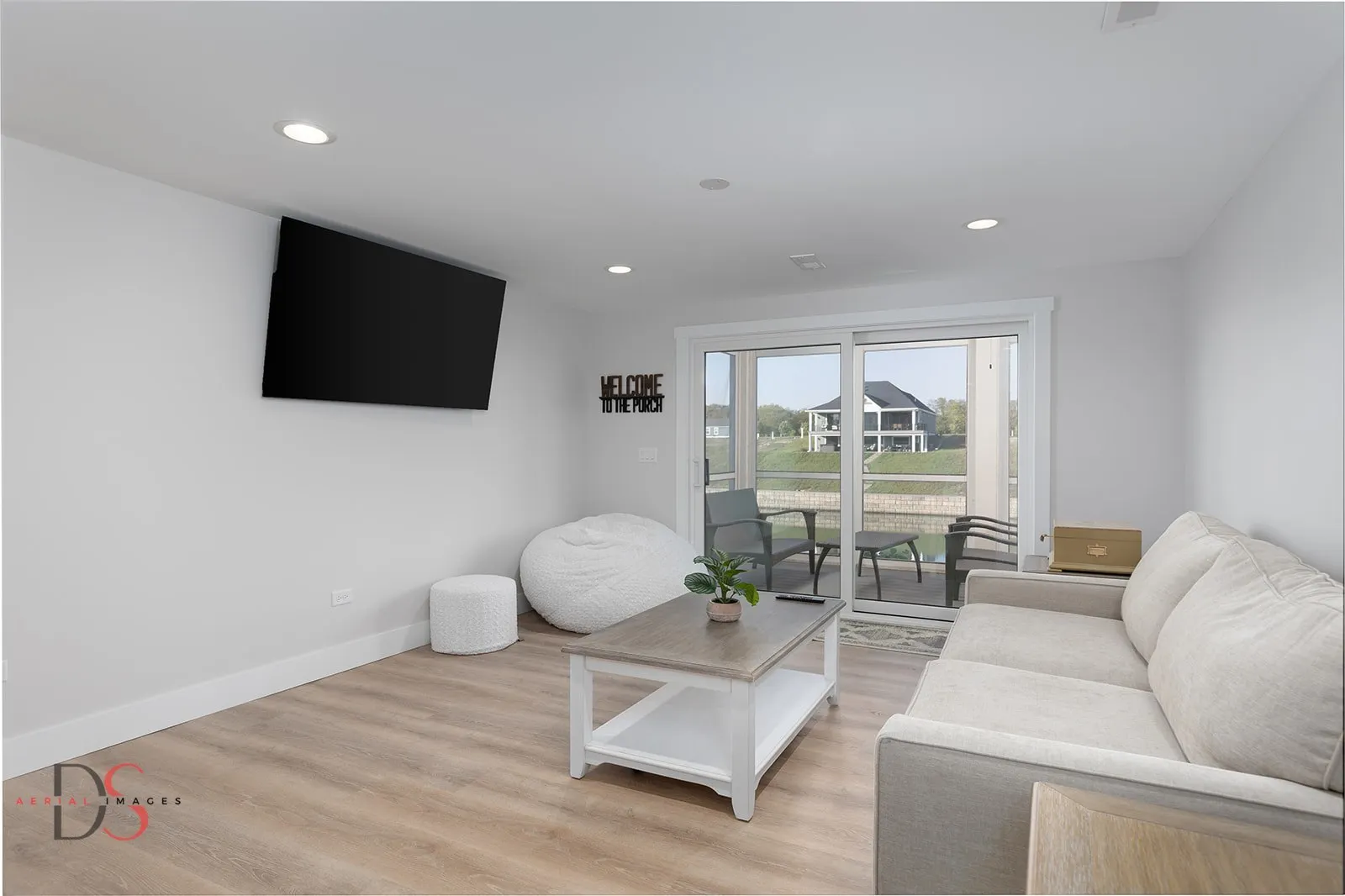 40 Waterside Way IL
