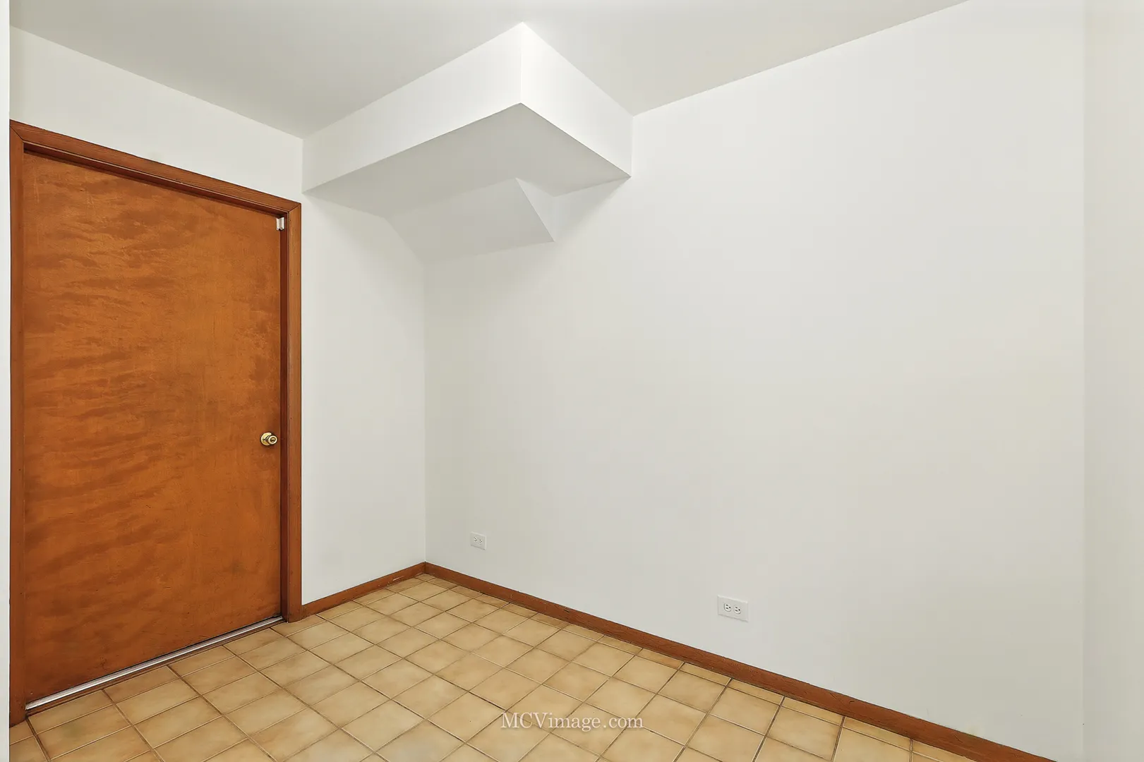 2101 Babst Court IL