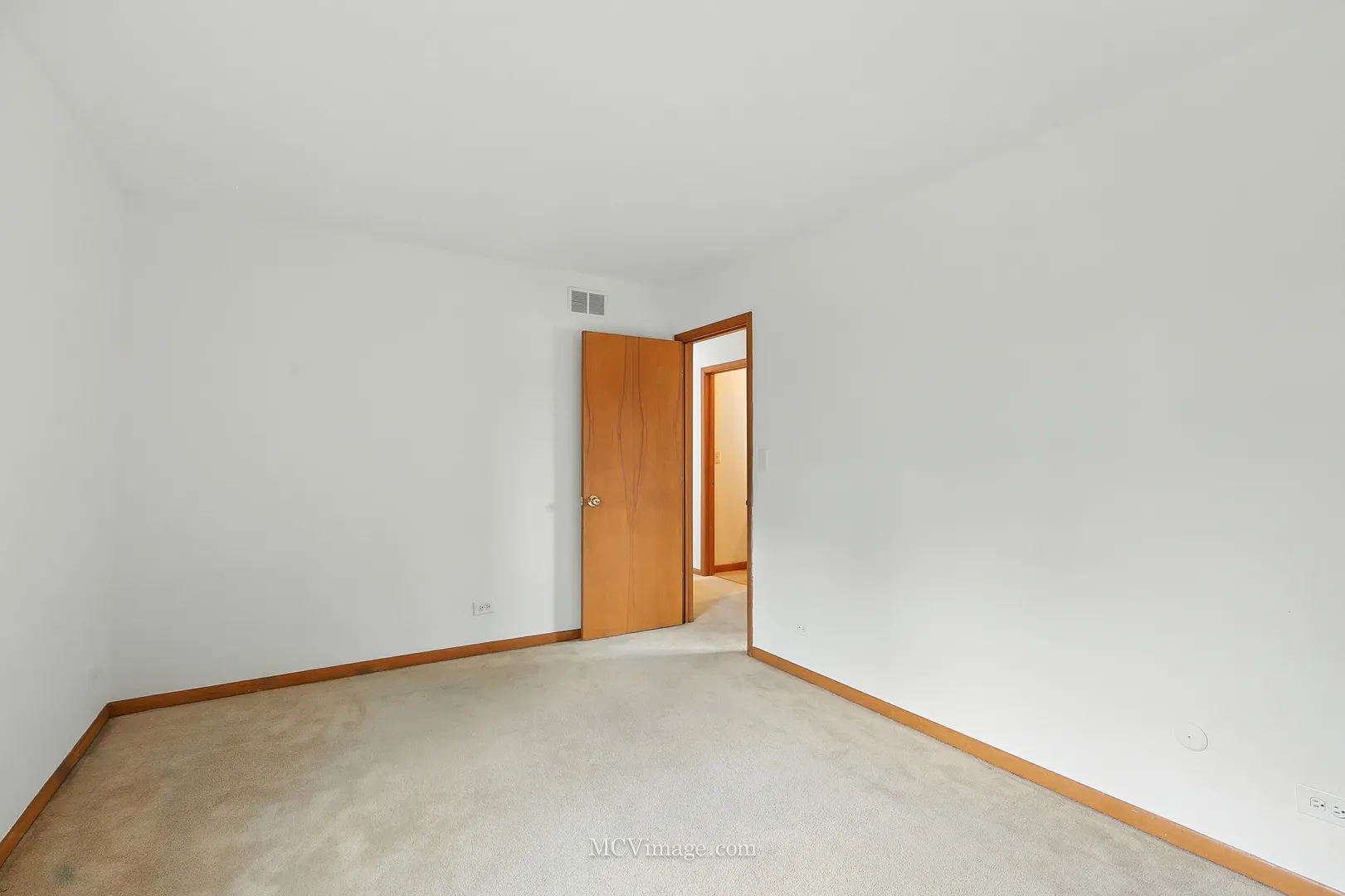 2101 Babst Court IL