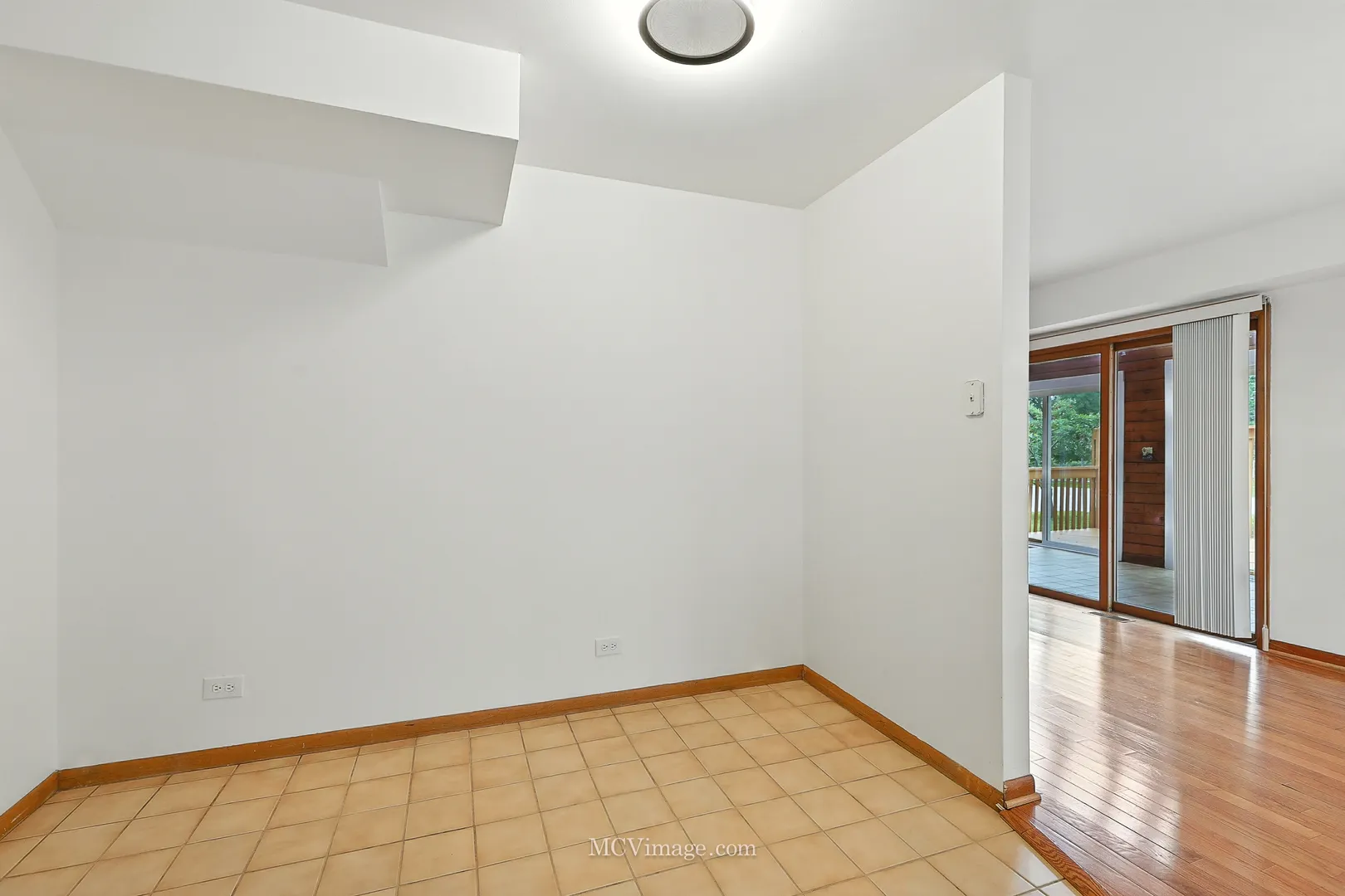 2101 Babst Court IL