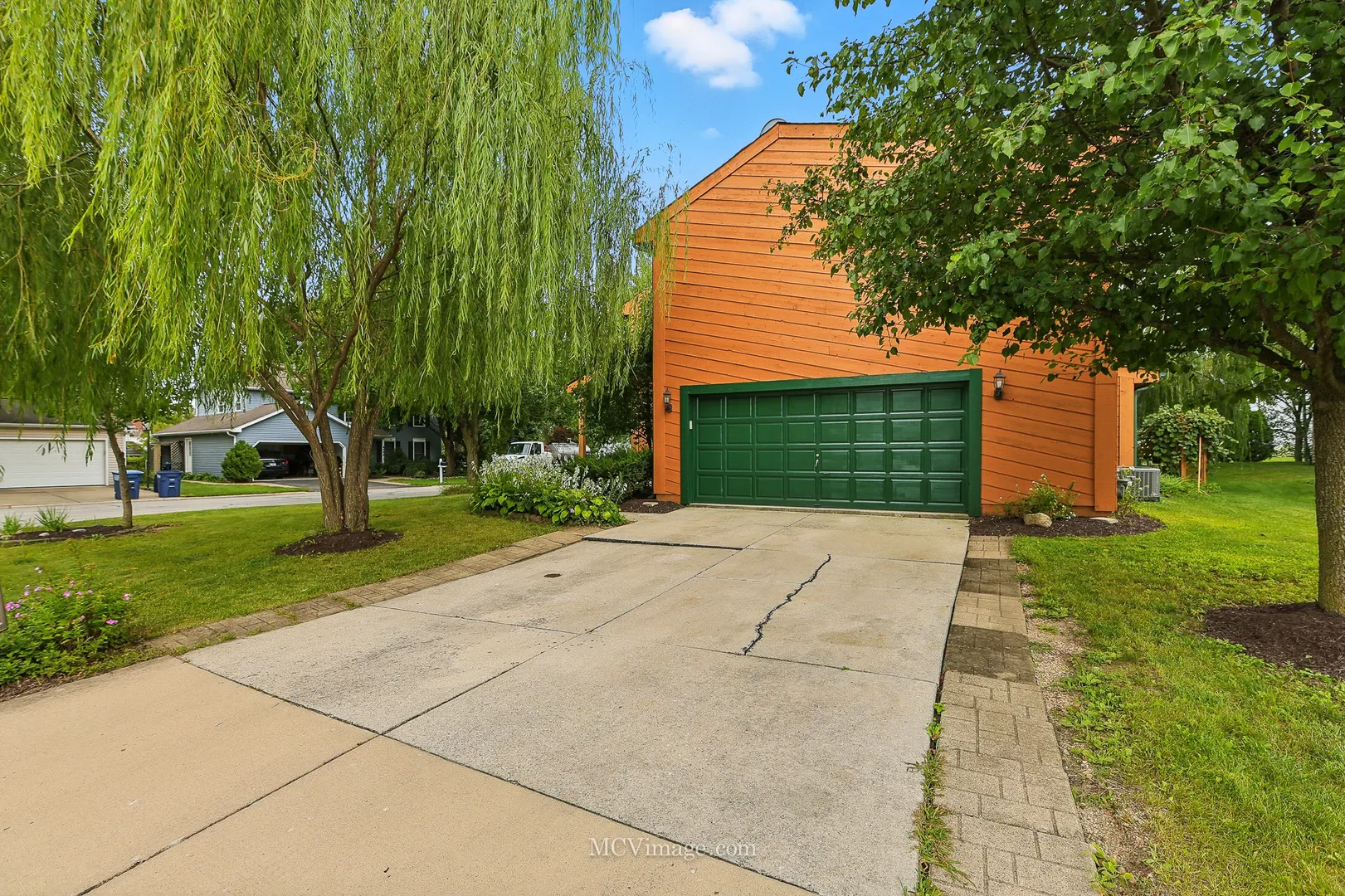 2101 Babst Court IL