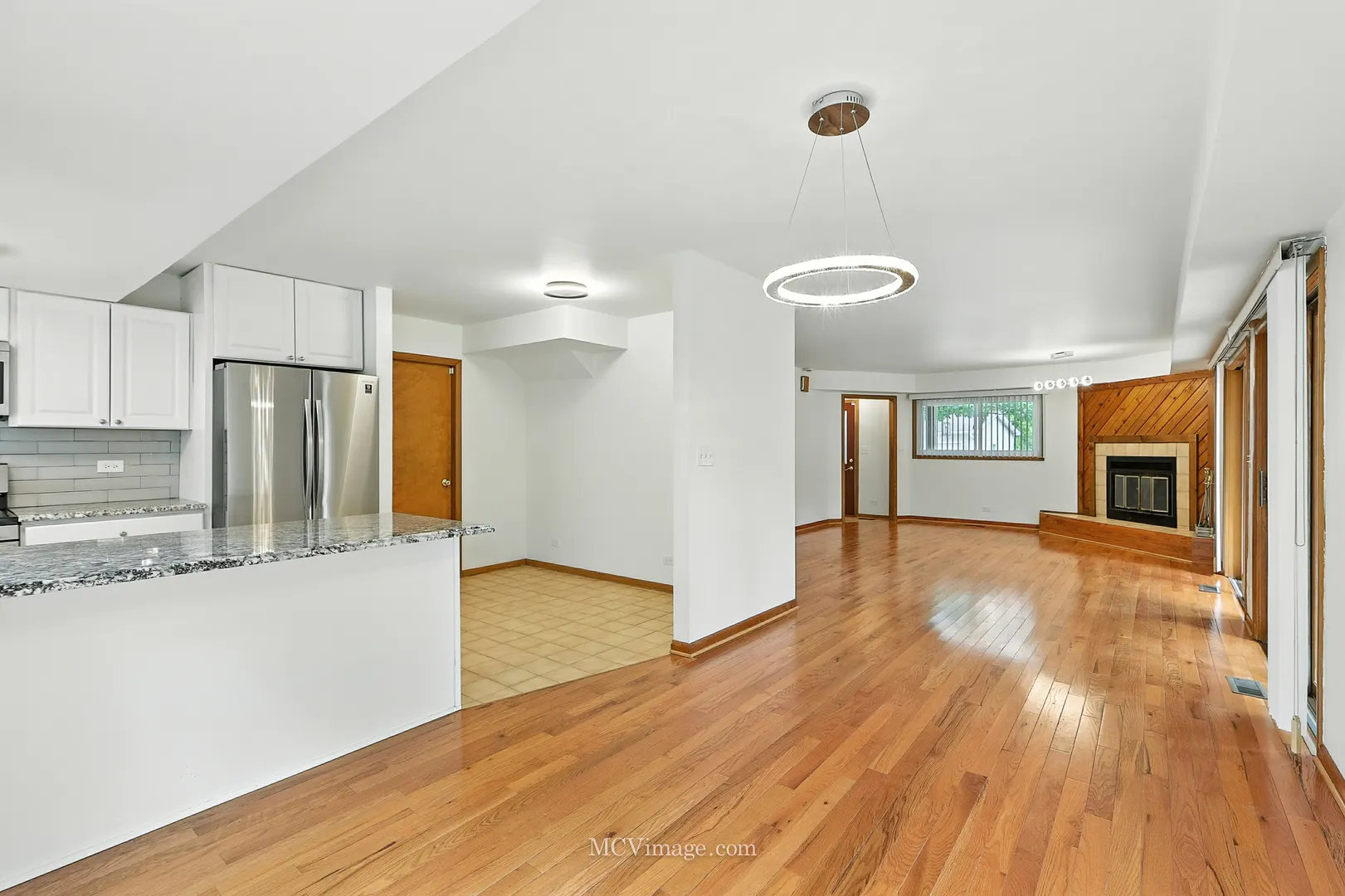 2101 Babst Court IL