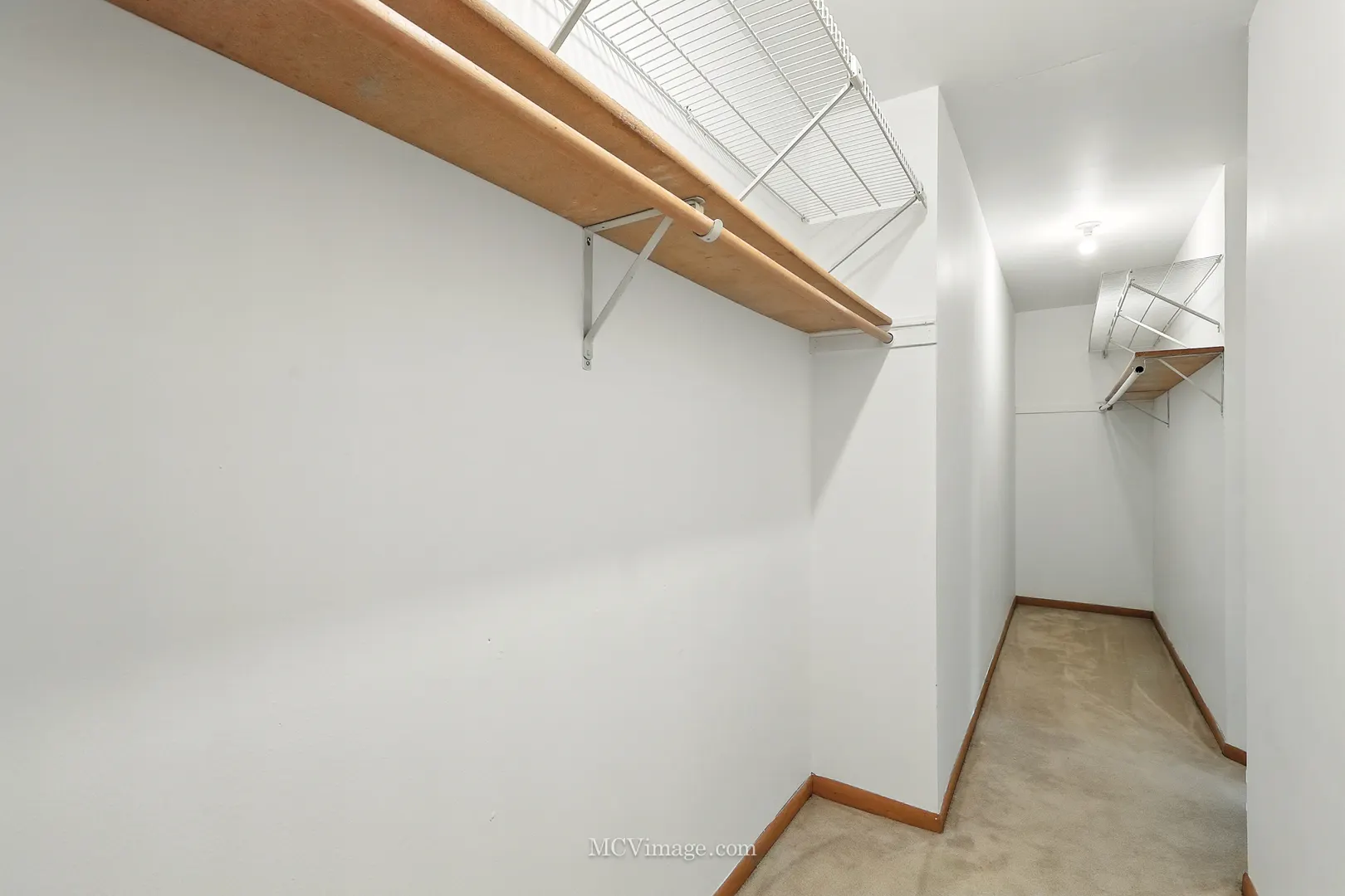 2101 Babst Court IL