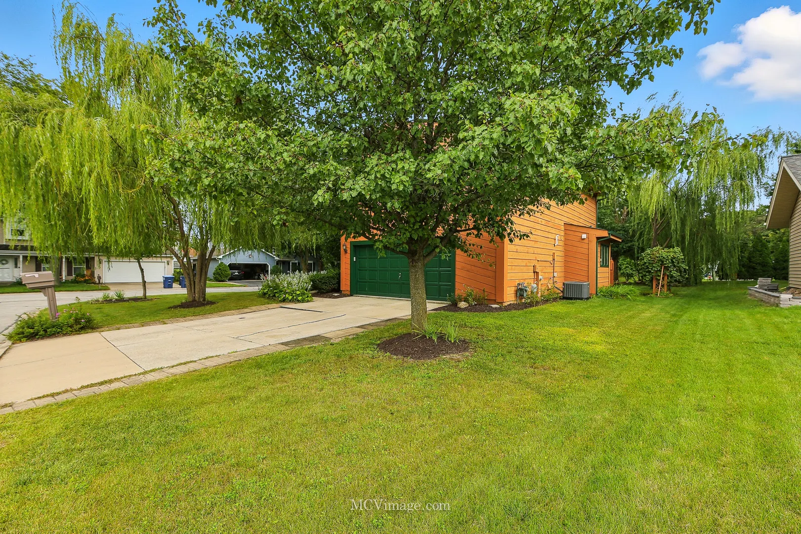 2101 Babst Court IL
