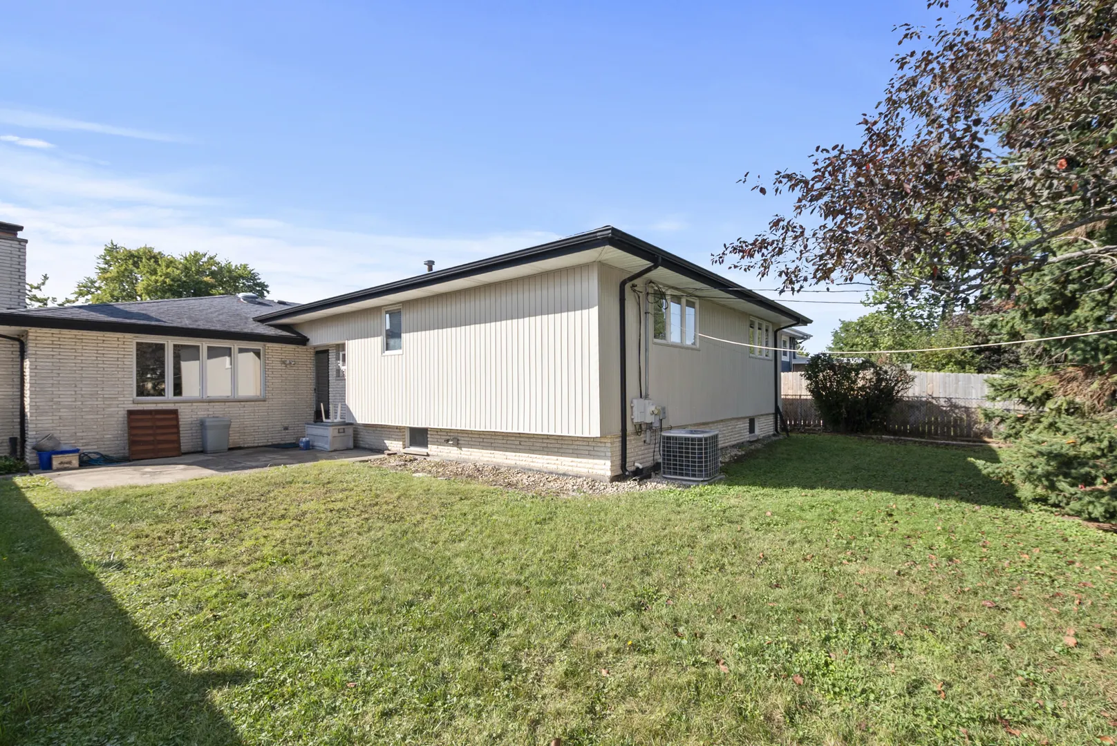 10909 S Knox Avenue IL