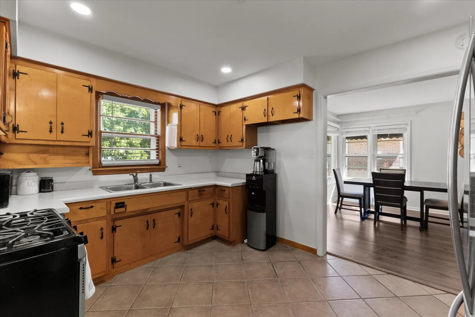 12200 Highland Avenue IL