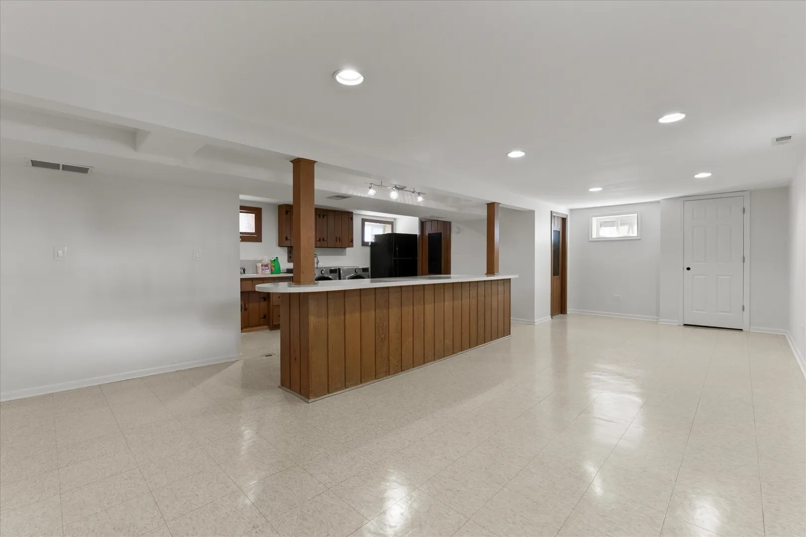 12200 Highland Avenue IL