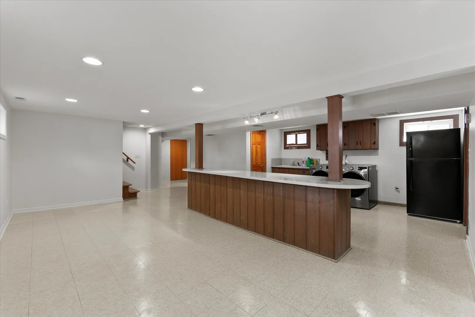 12200 Highland Avenue IL