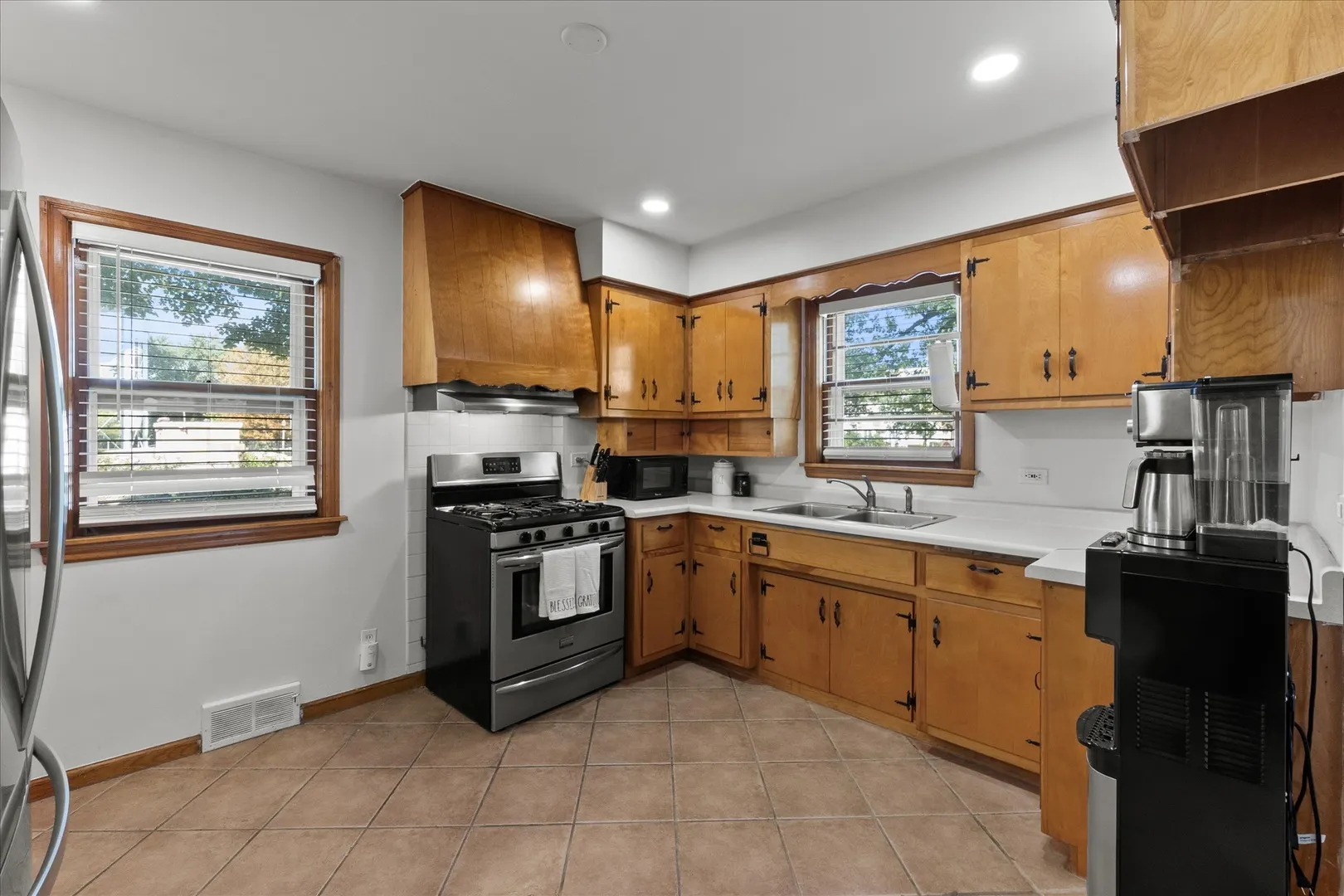 12200 Highland Avenue IL