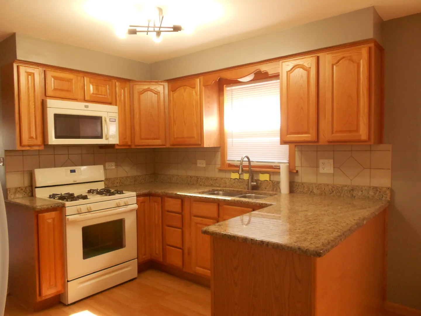 5820 S Rutherford Avenue IL