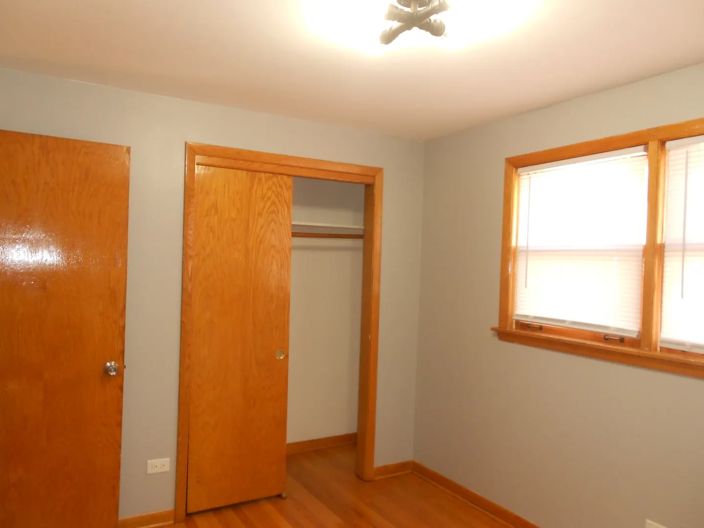 5820 S Rutherford Avenue IL