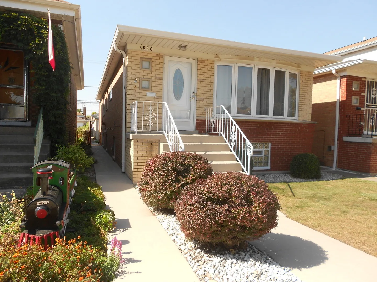 5820 S Rutherford Avenue IL