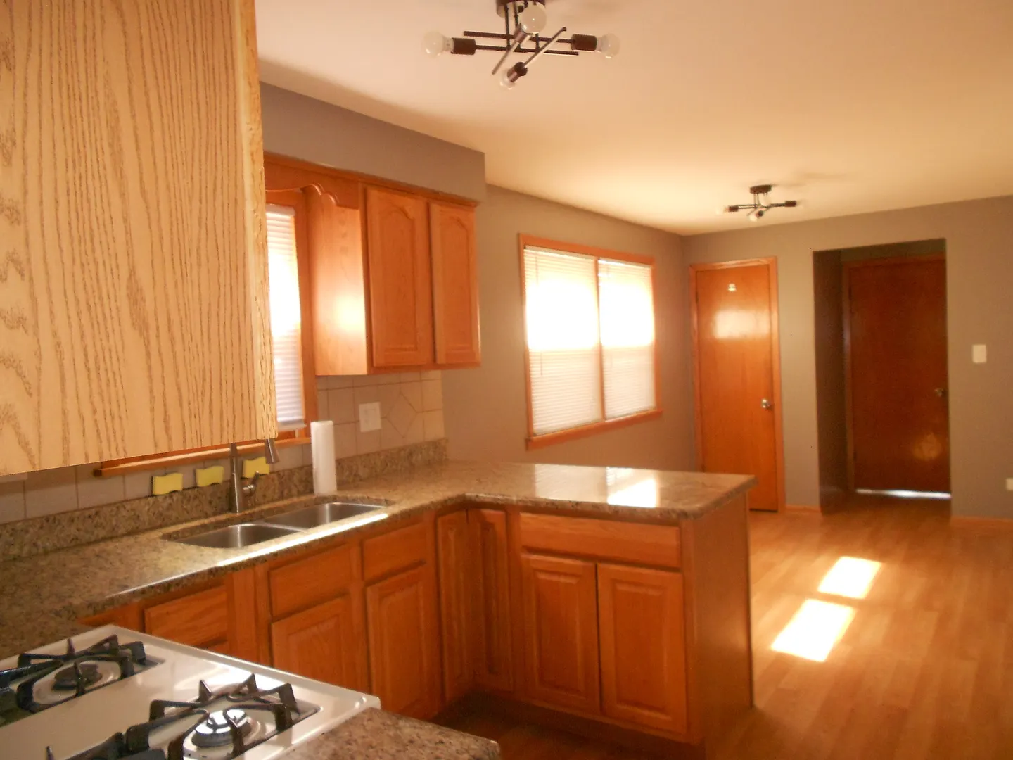 5820 S Rutherford Avenue IL