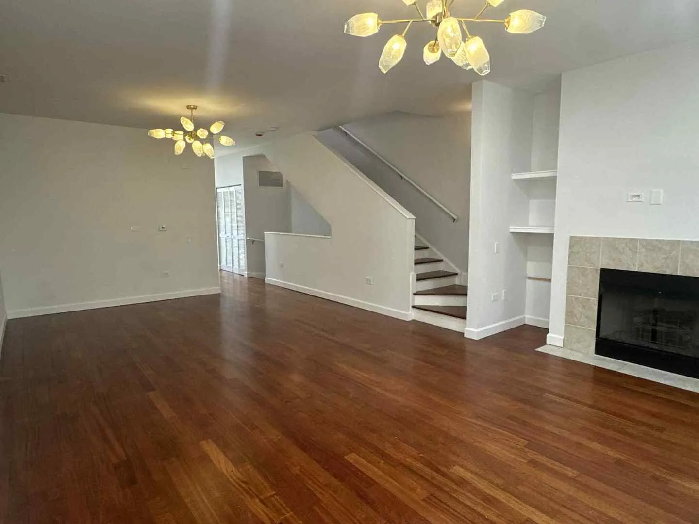1153 N Cambridge Avenue IL