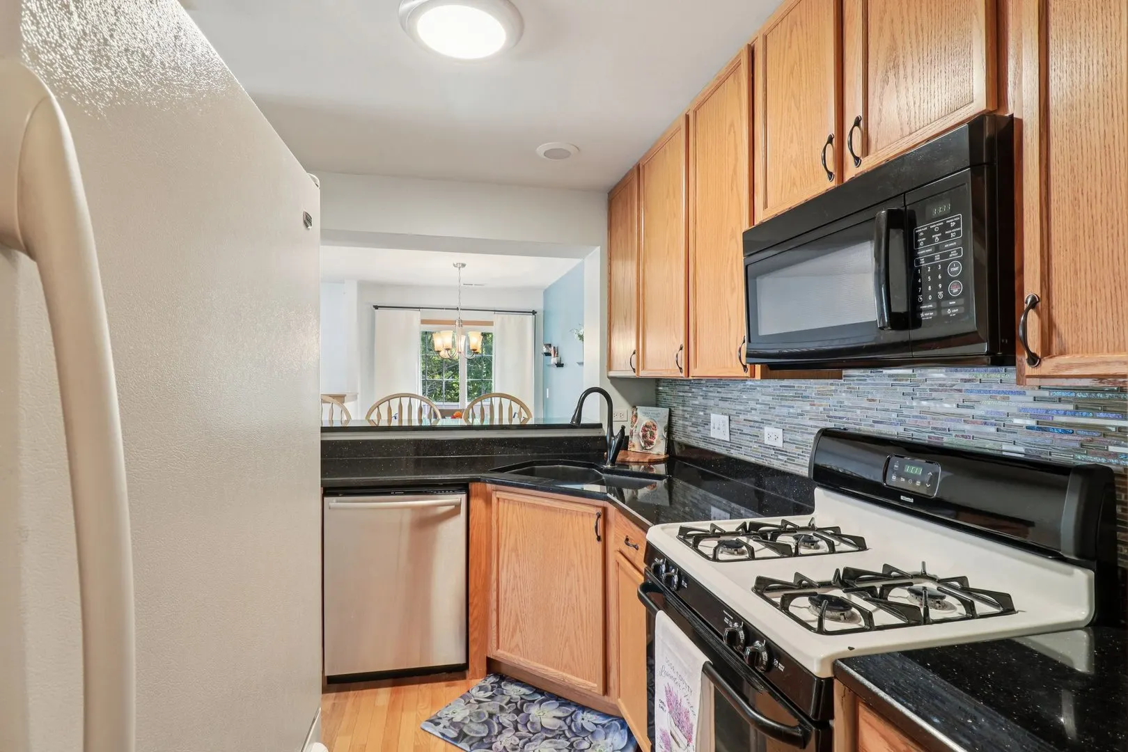 649 Windsor Drive 3D IL