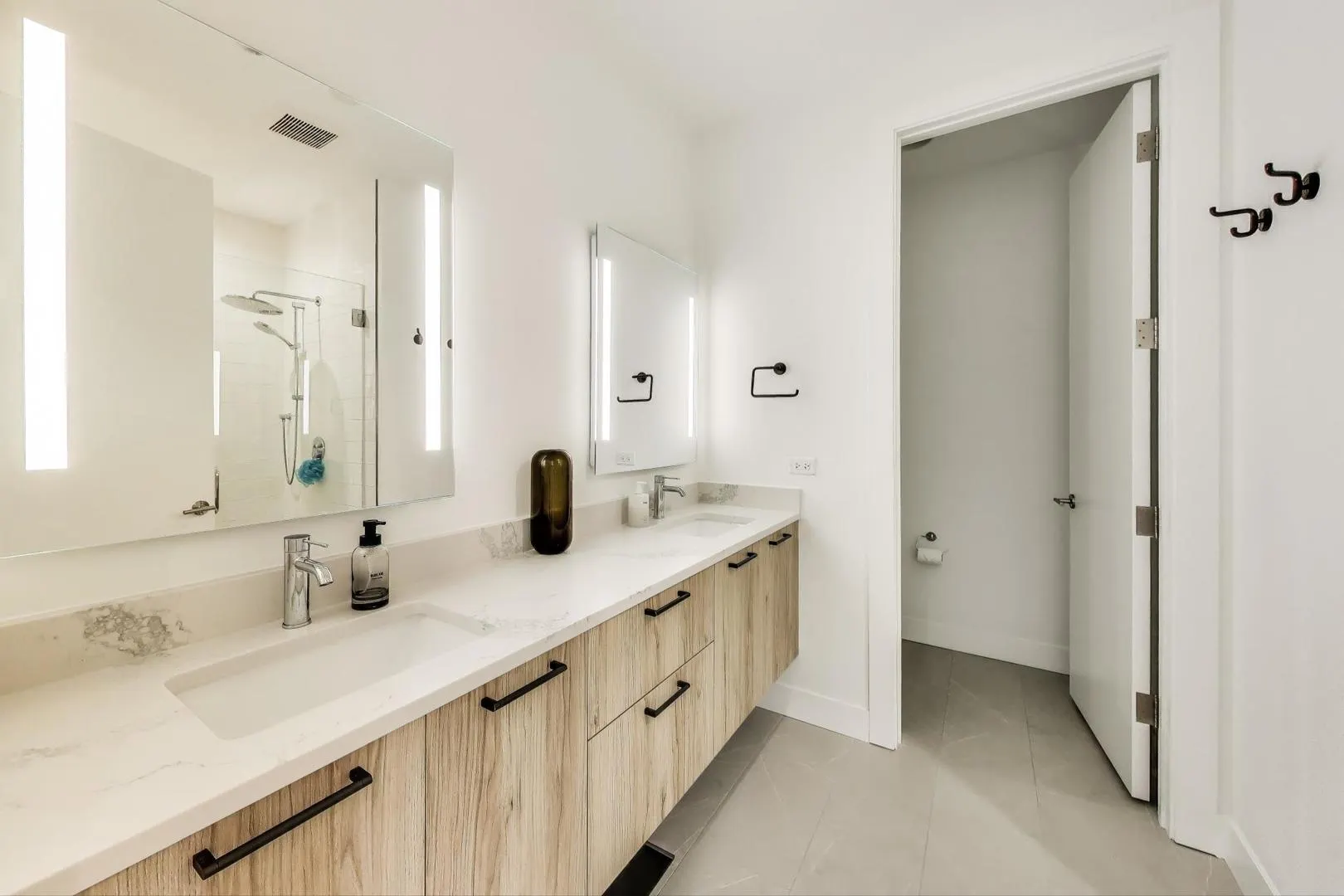323 S Racine Avenue 3D IL