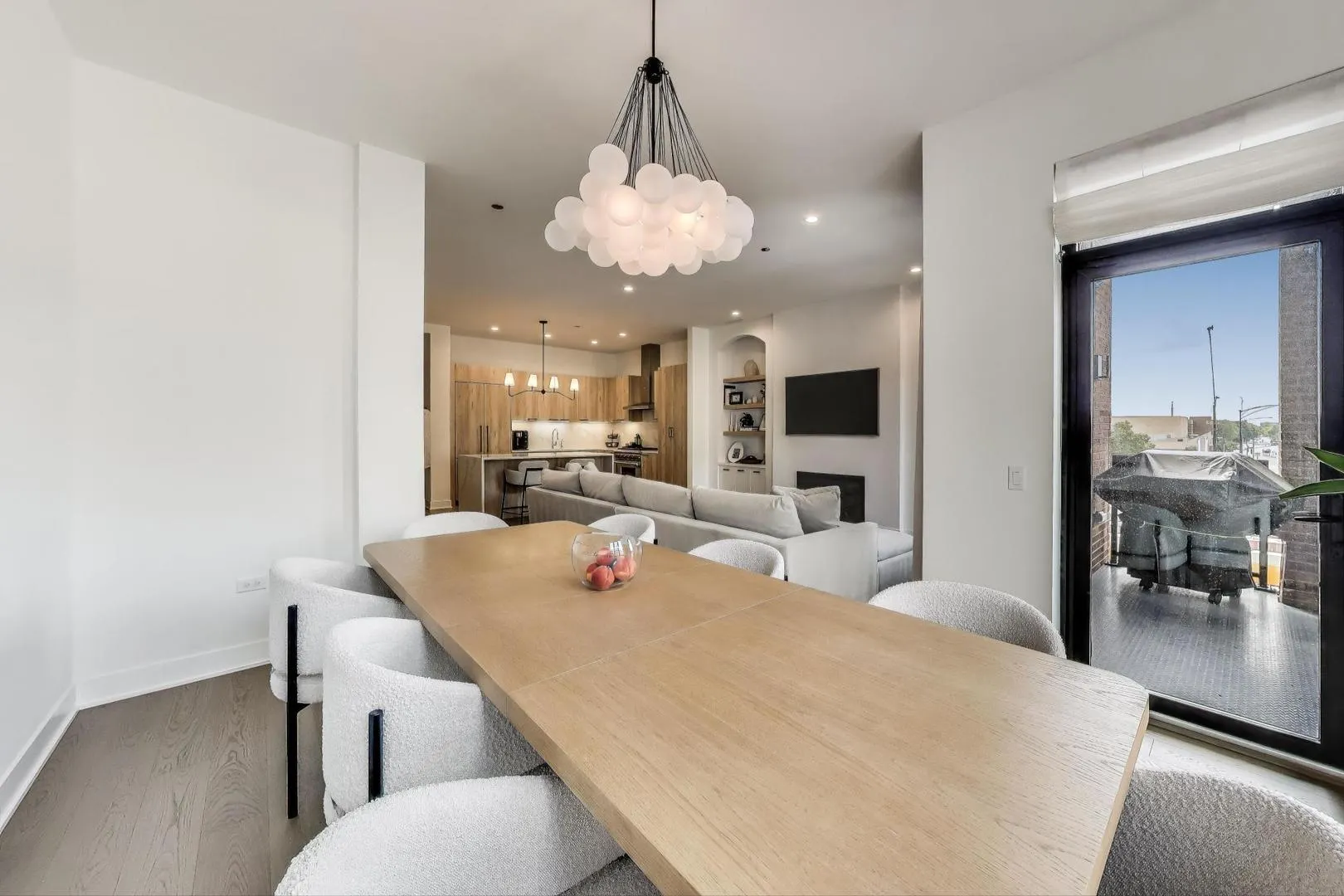 323 S Racine Avenue 3D IL