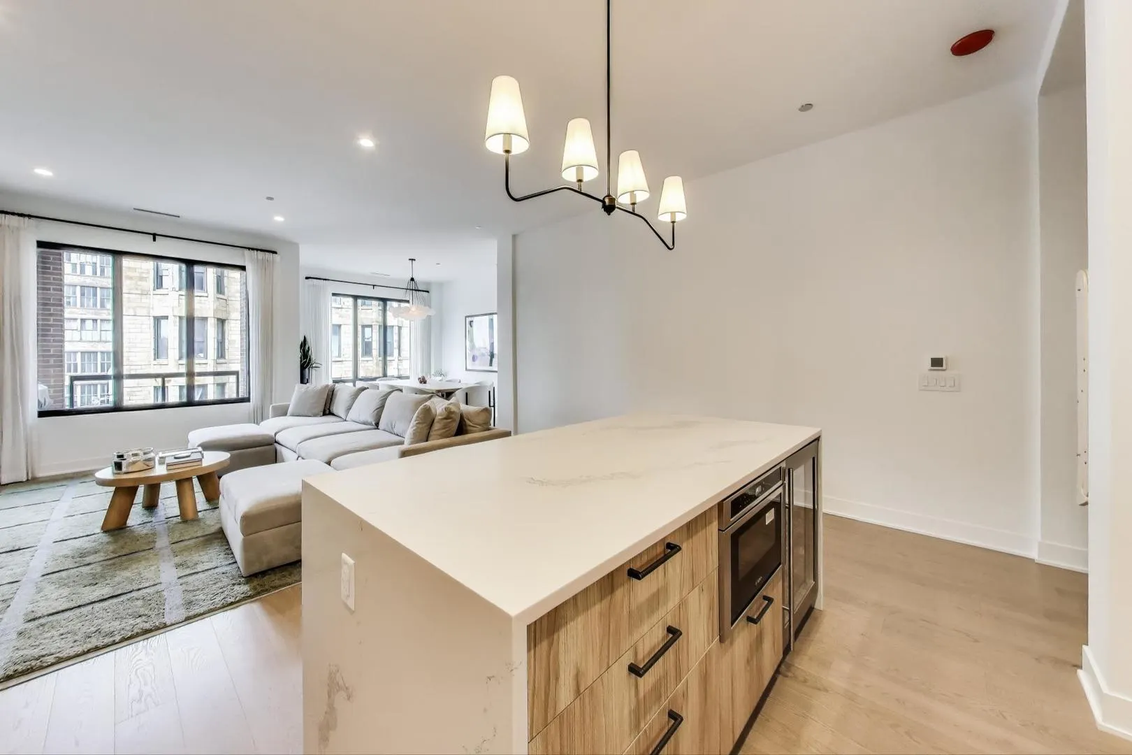 323 S Racine Avenue 3D IL