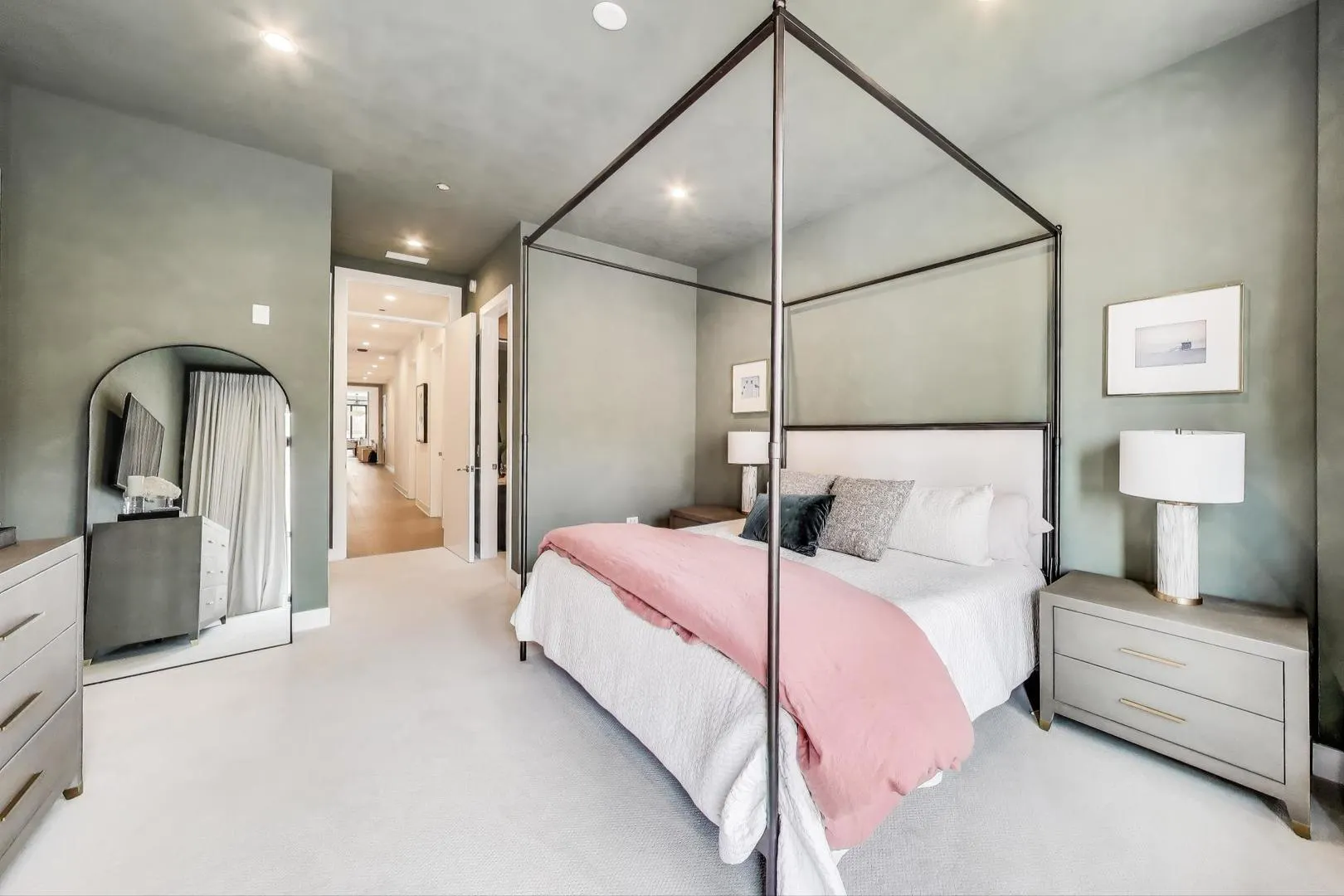 323 S Racine Avenue 3D IL