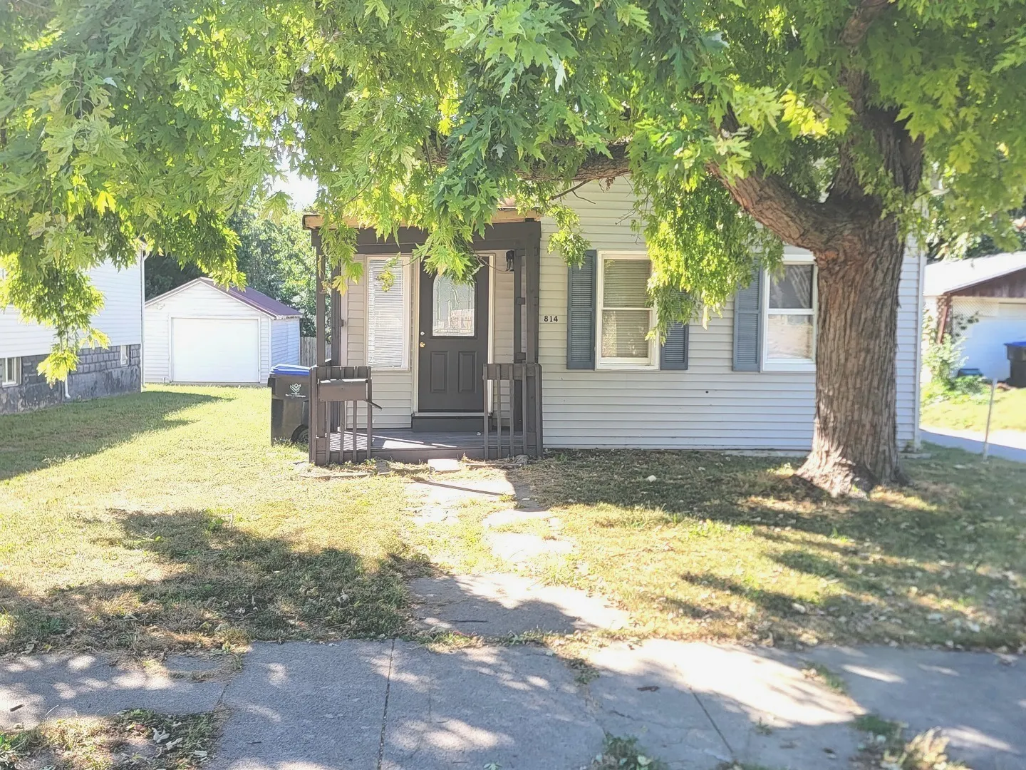 814 W Olive Street IL