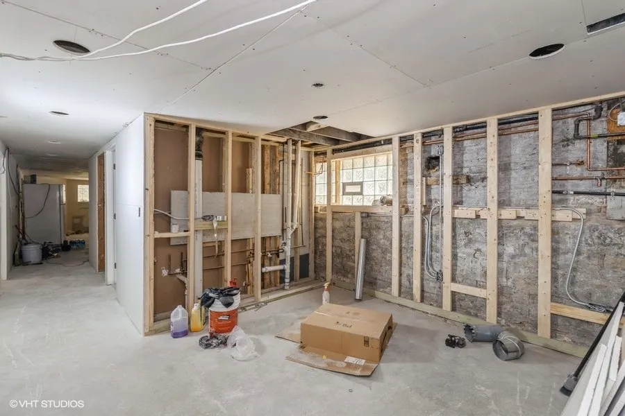 620 N Kedzie Avenue IL