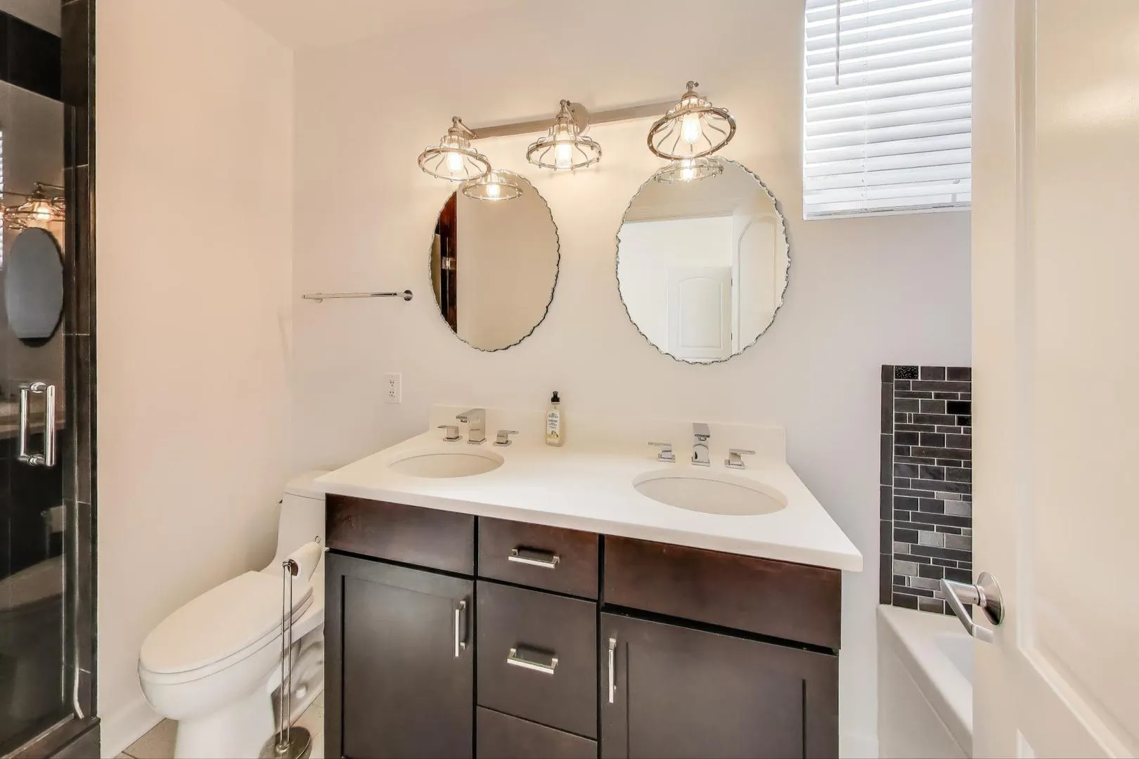 1332 W Madison Street 4E IL