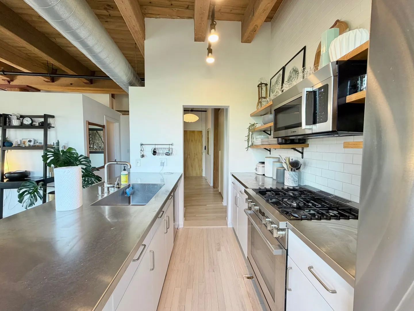 2511 W Moffat Street 309H IL