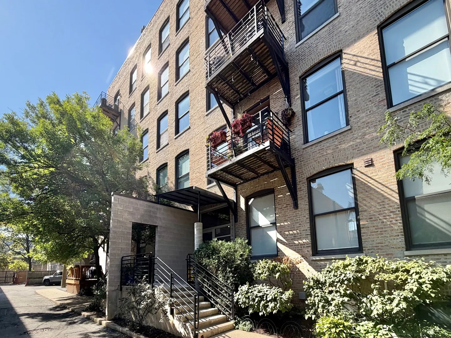 2511 W Moffat Street 309H IL