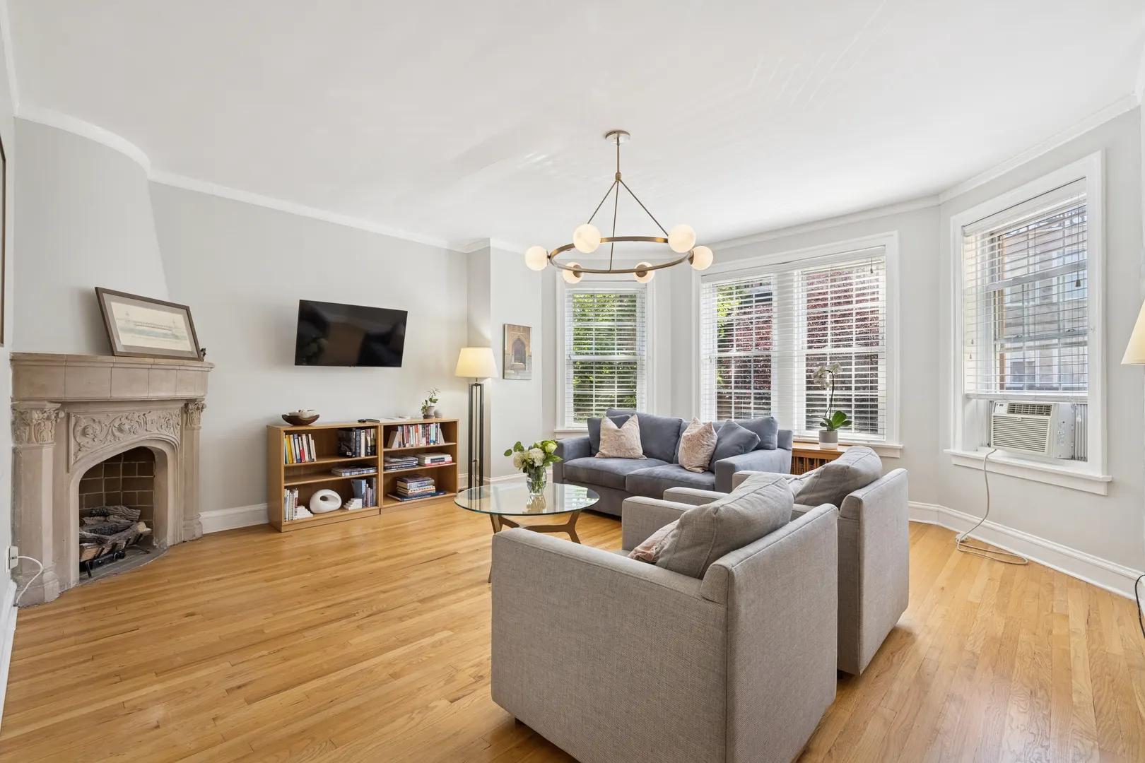 644 W Melrose Street 2E IL