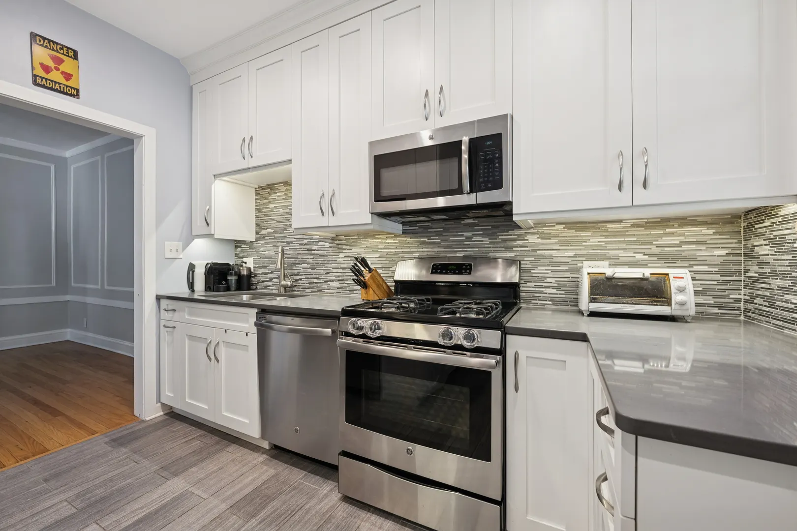644 W Melrose Street 2E IL