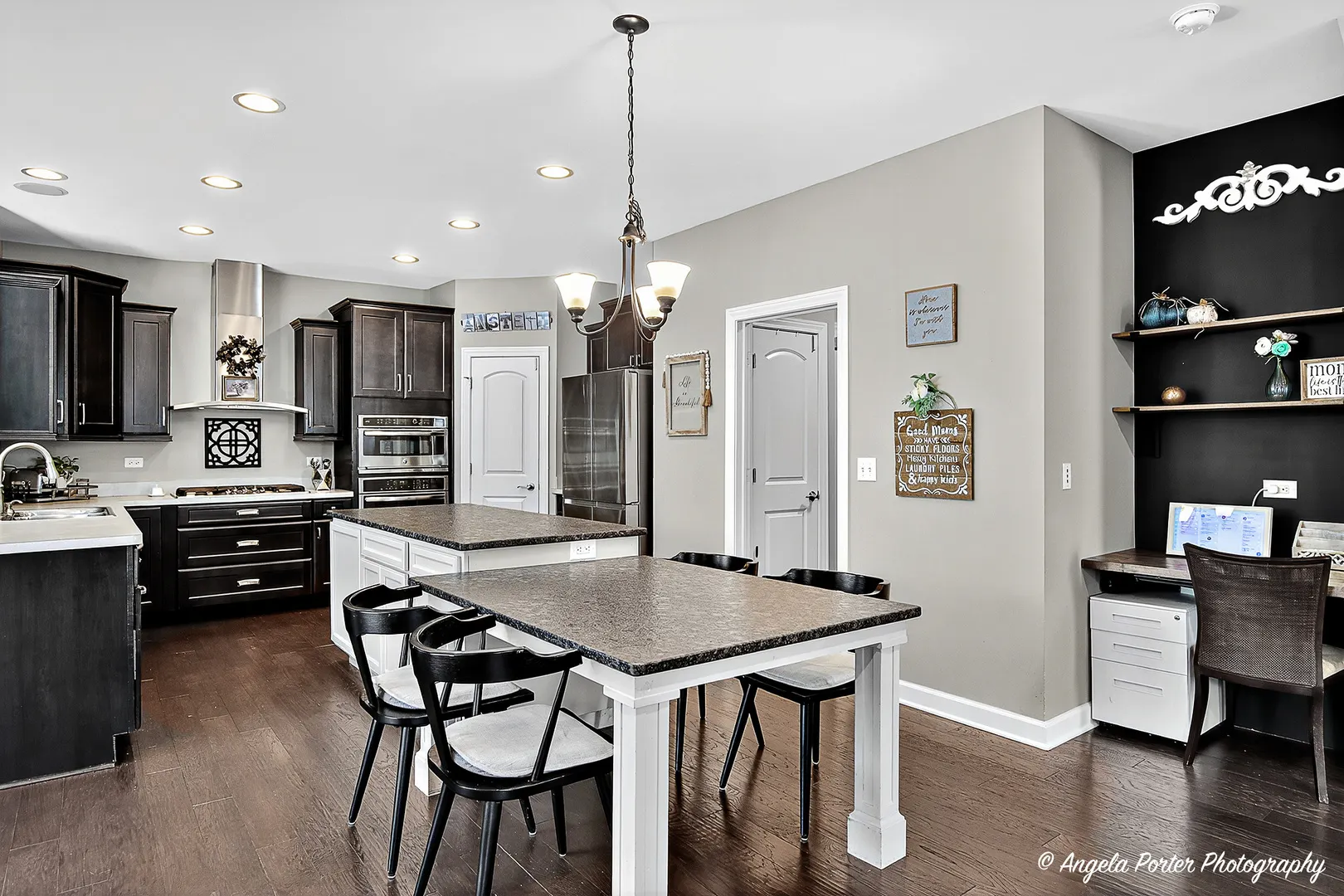 2085 Walnut Glen Boulevard IL