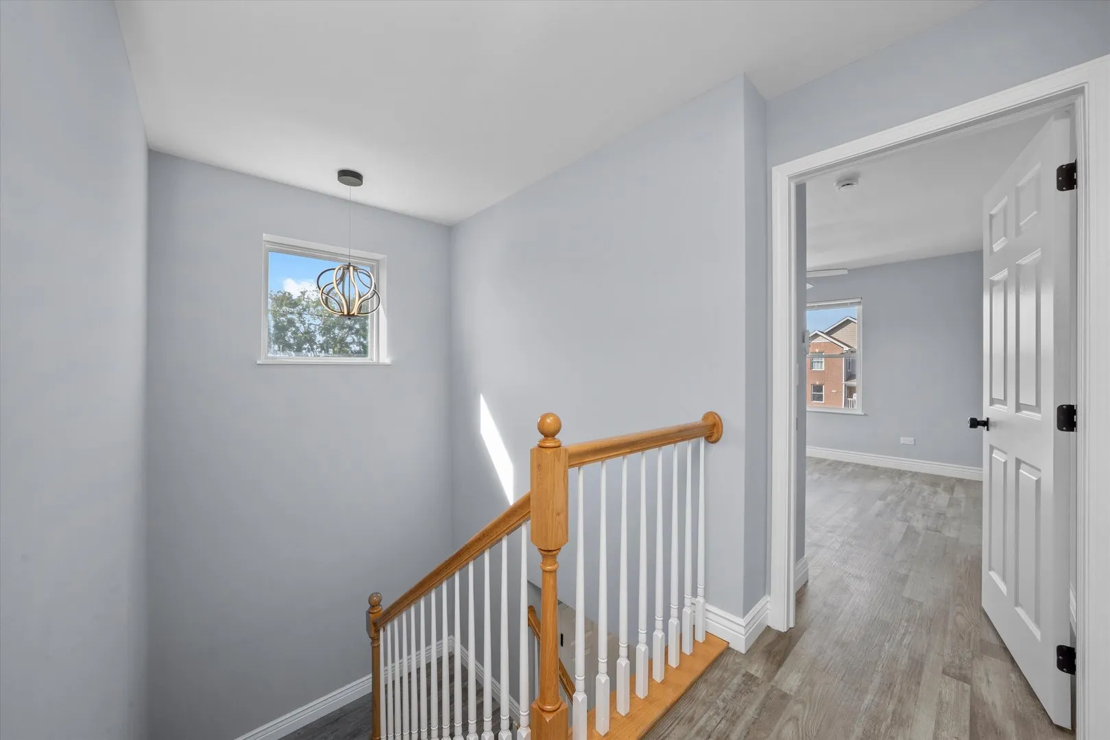1541 Center Street IL