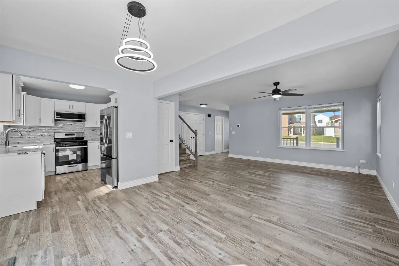 1541 Center Street IL