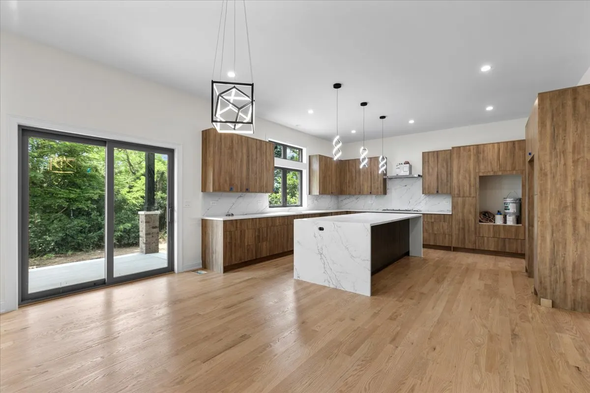 15966 S Crystal Creek Drive IL