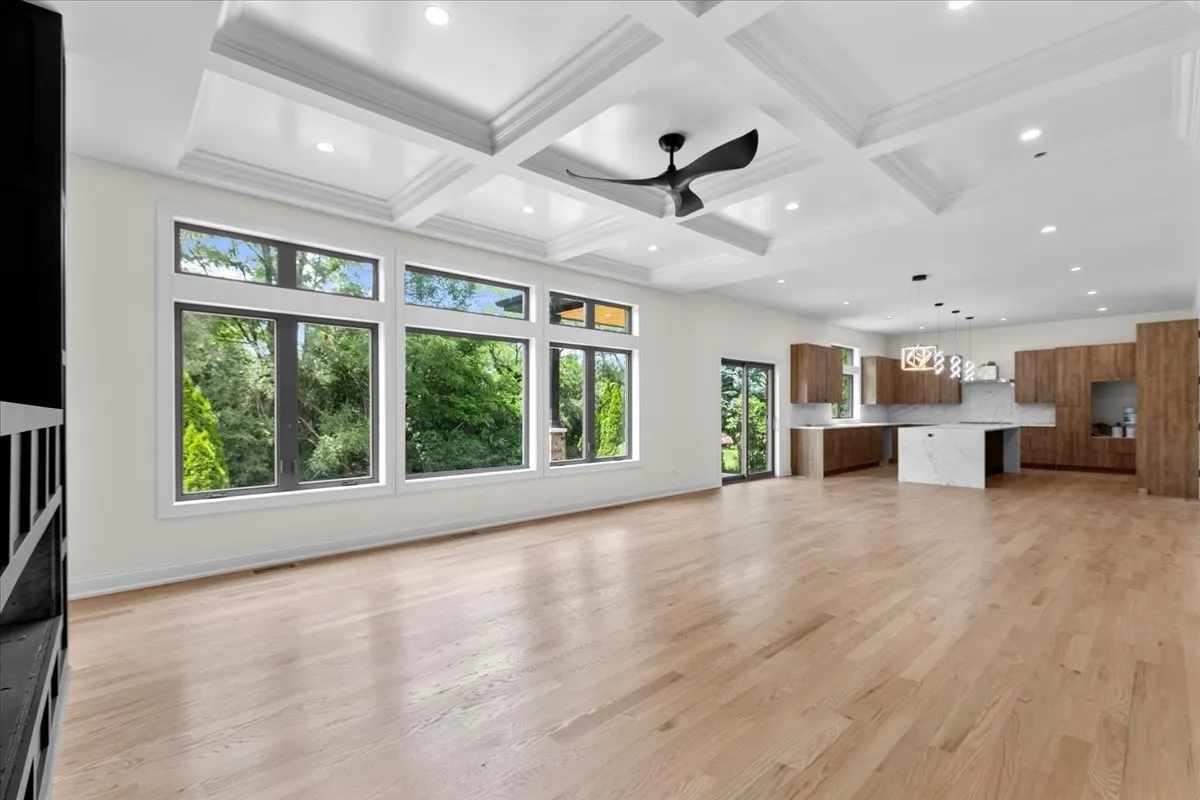 15966 S Crystal Creek Drive IL