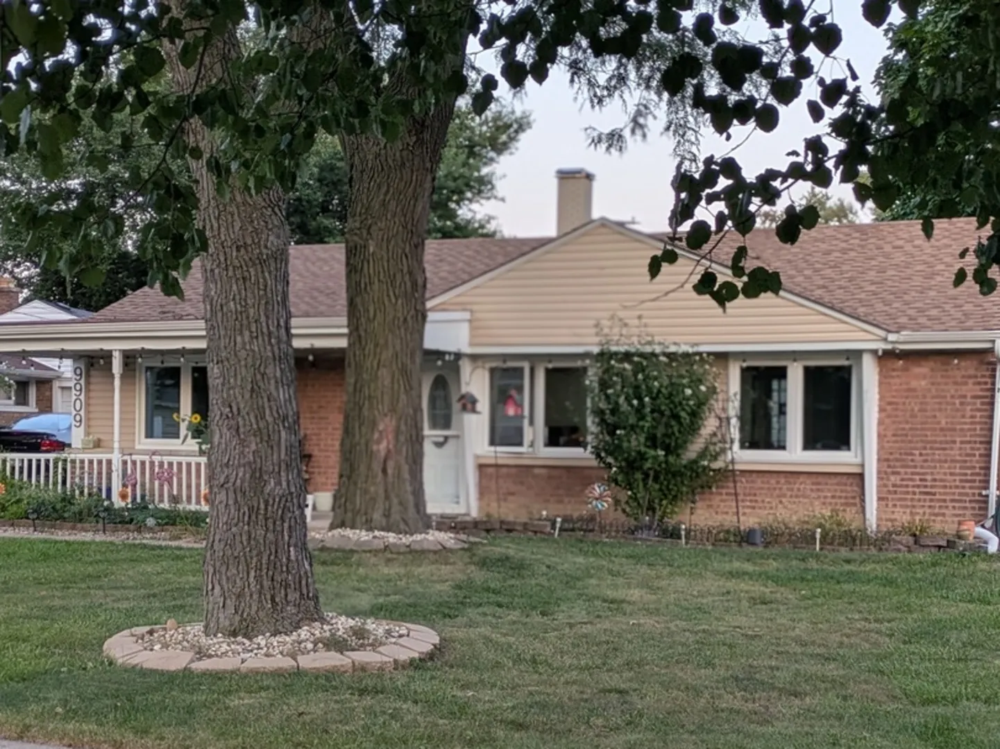 9909 Elm Circle Drive IL