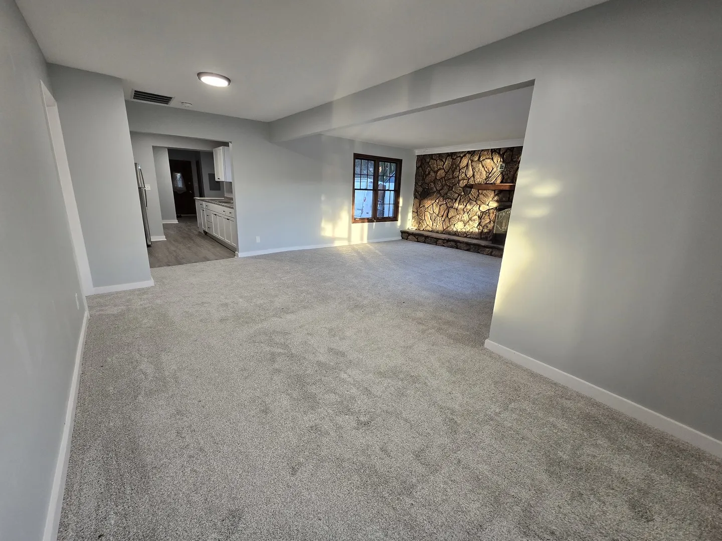 1007 N River Road IL