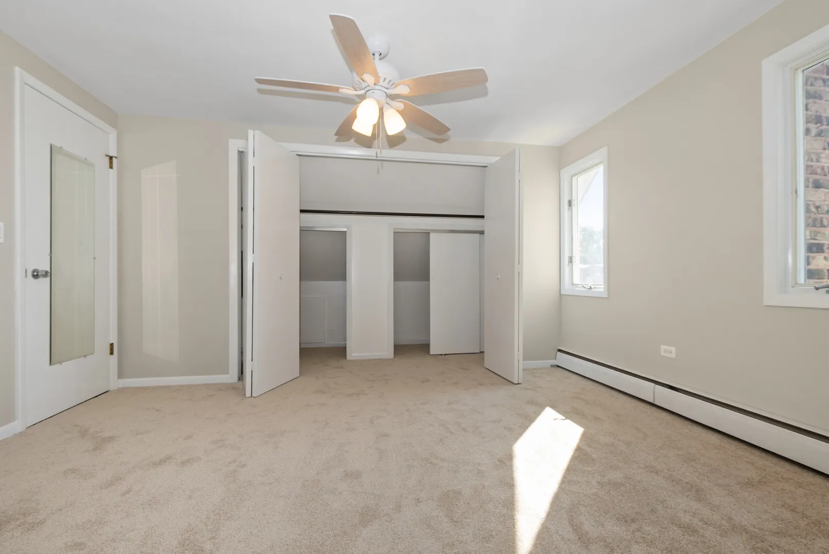 215 Dee Road IL