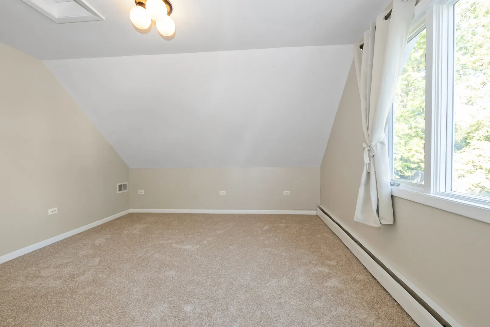 215 Dee Road IL