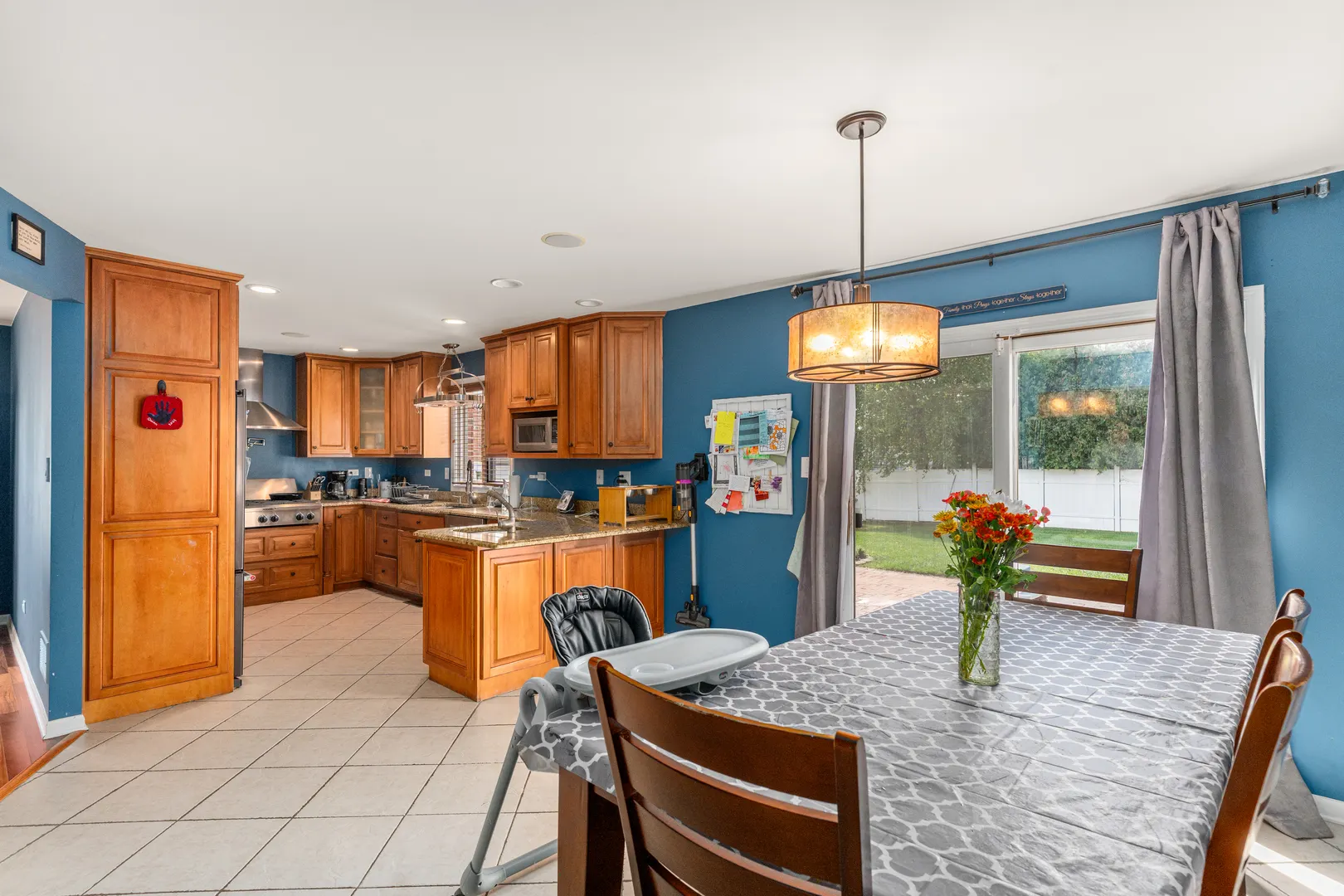 7407 Ridgefield Lane IL