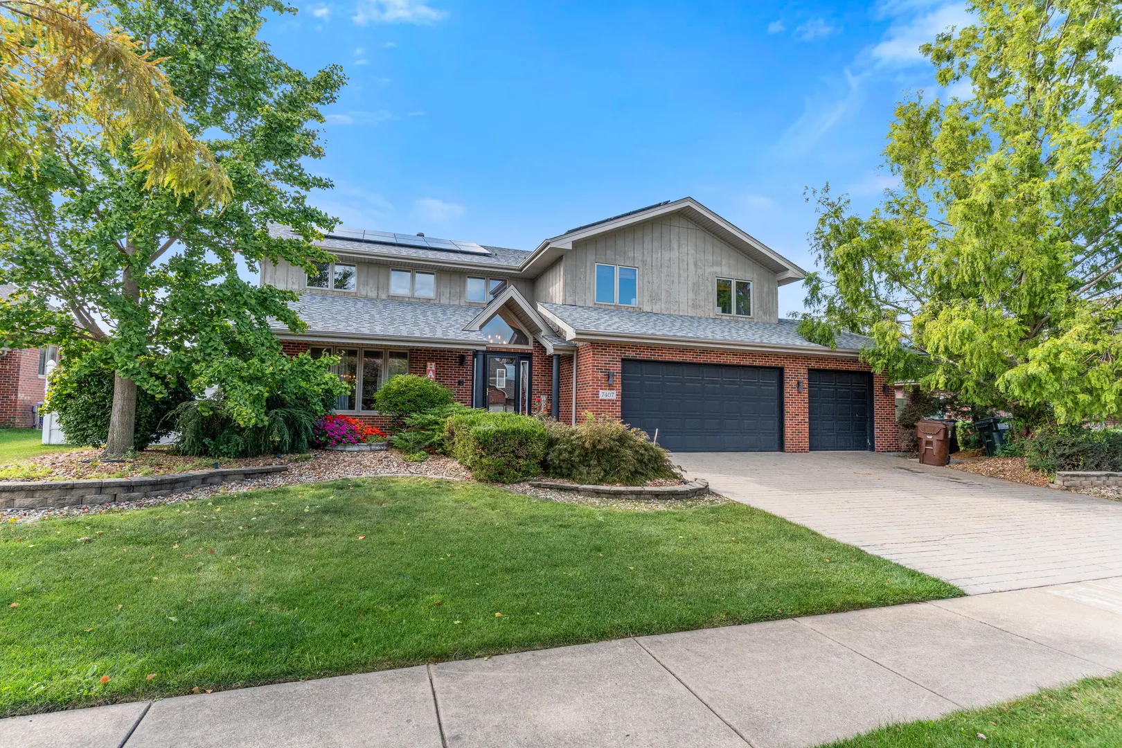 7407 Ridgefield Lane IL