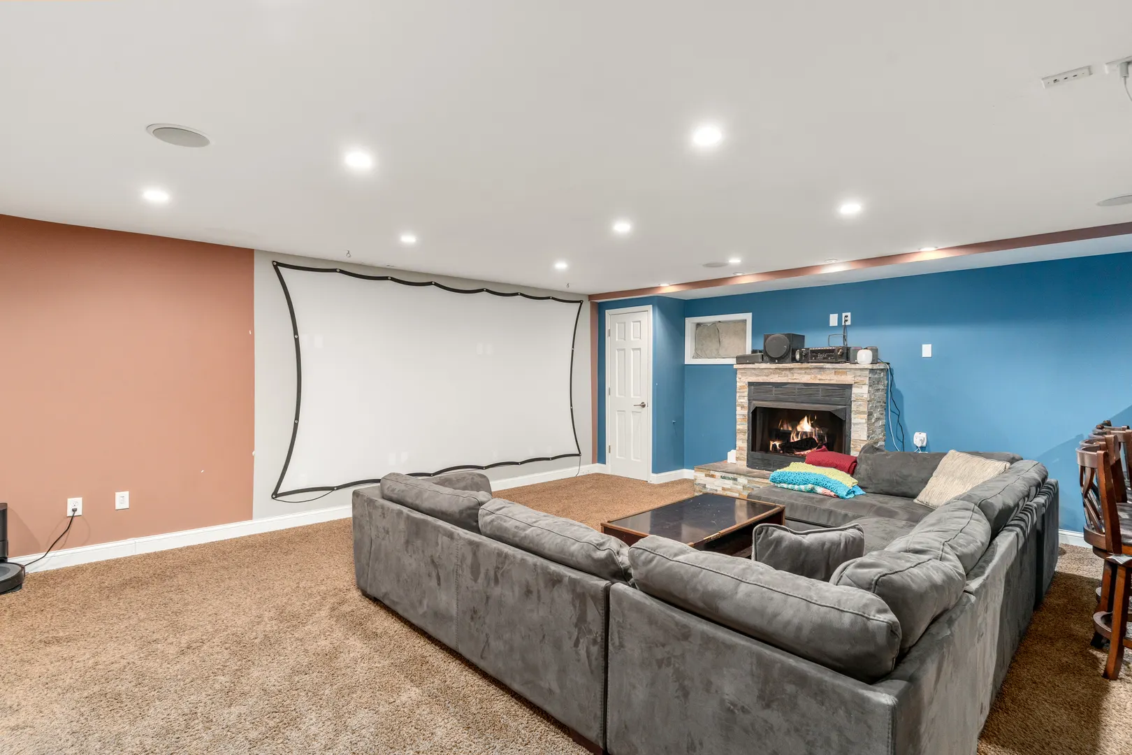 7407 Ridgefield Lane IL