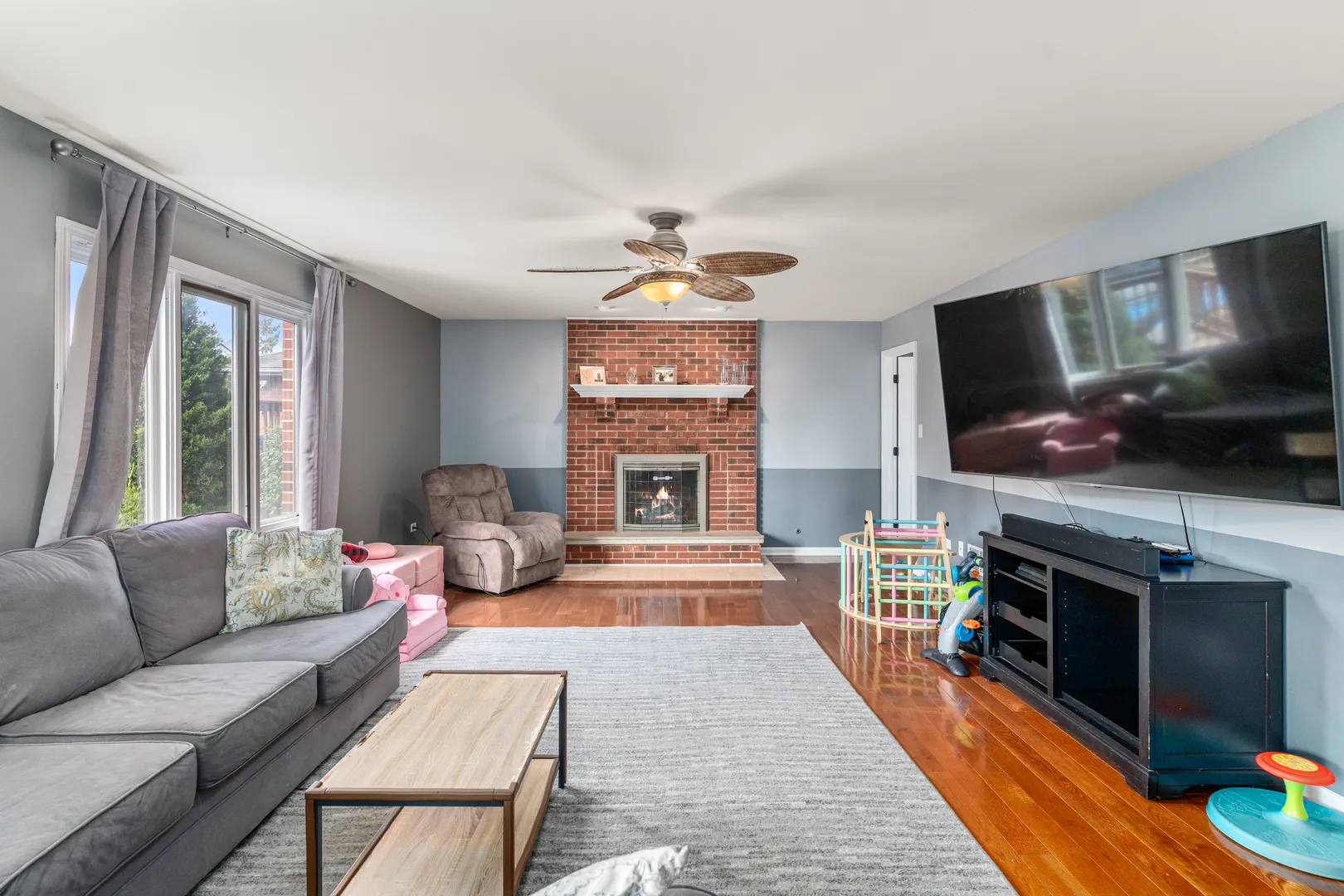 7407 Ridgefield Lane IL