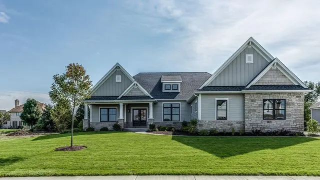 668 Cumberland Lane IL