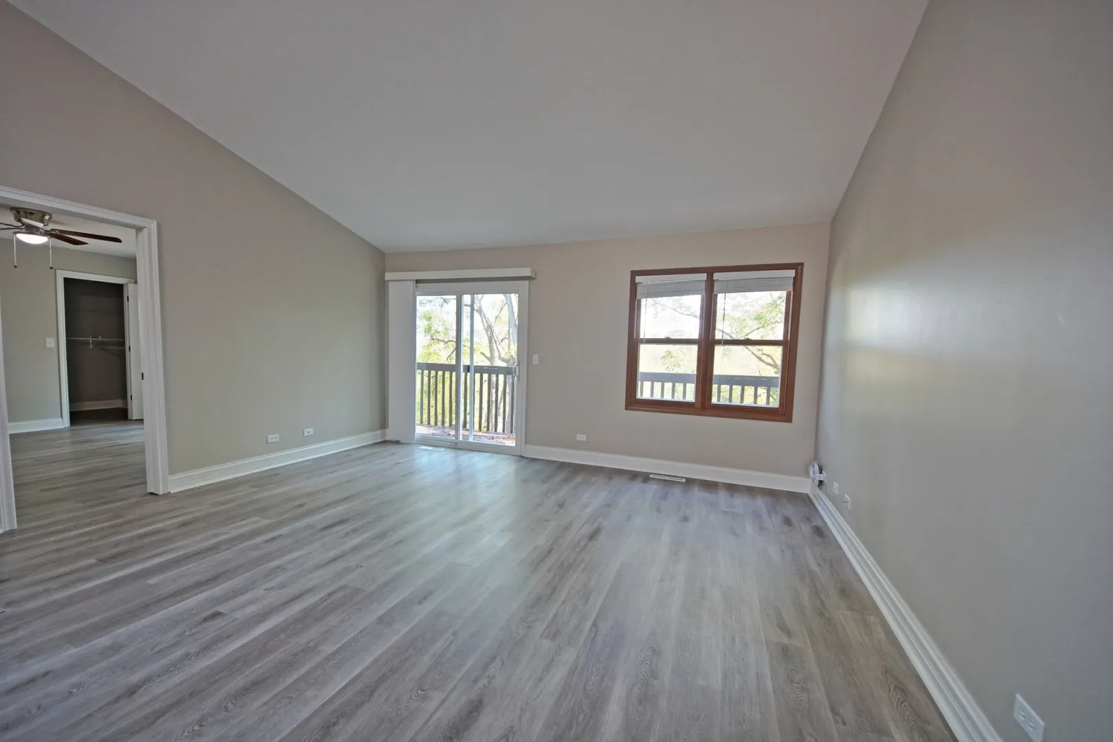 20 Echo Hill IL