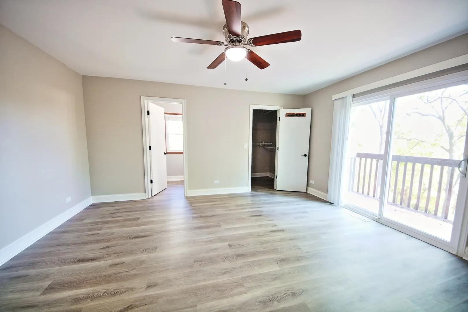 20 Echo Hill IL