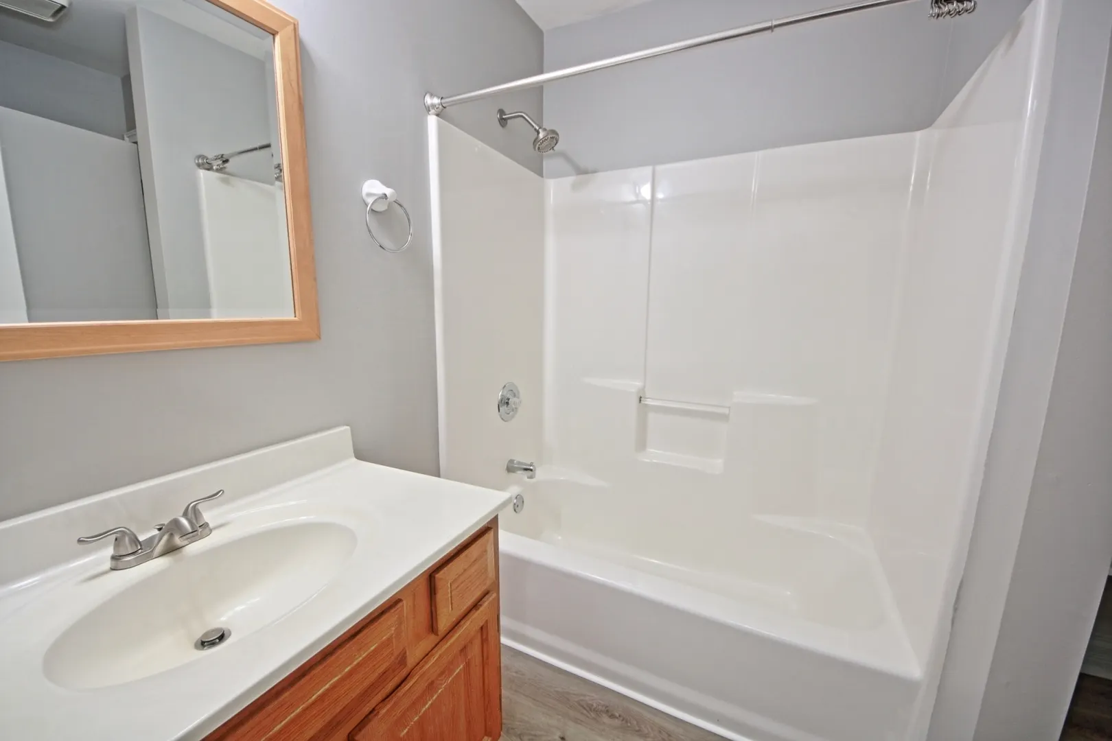 20 Echo Hill IL