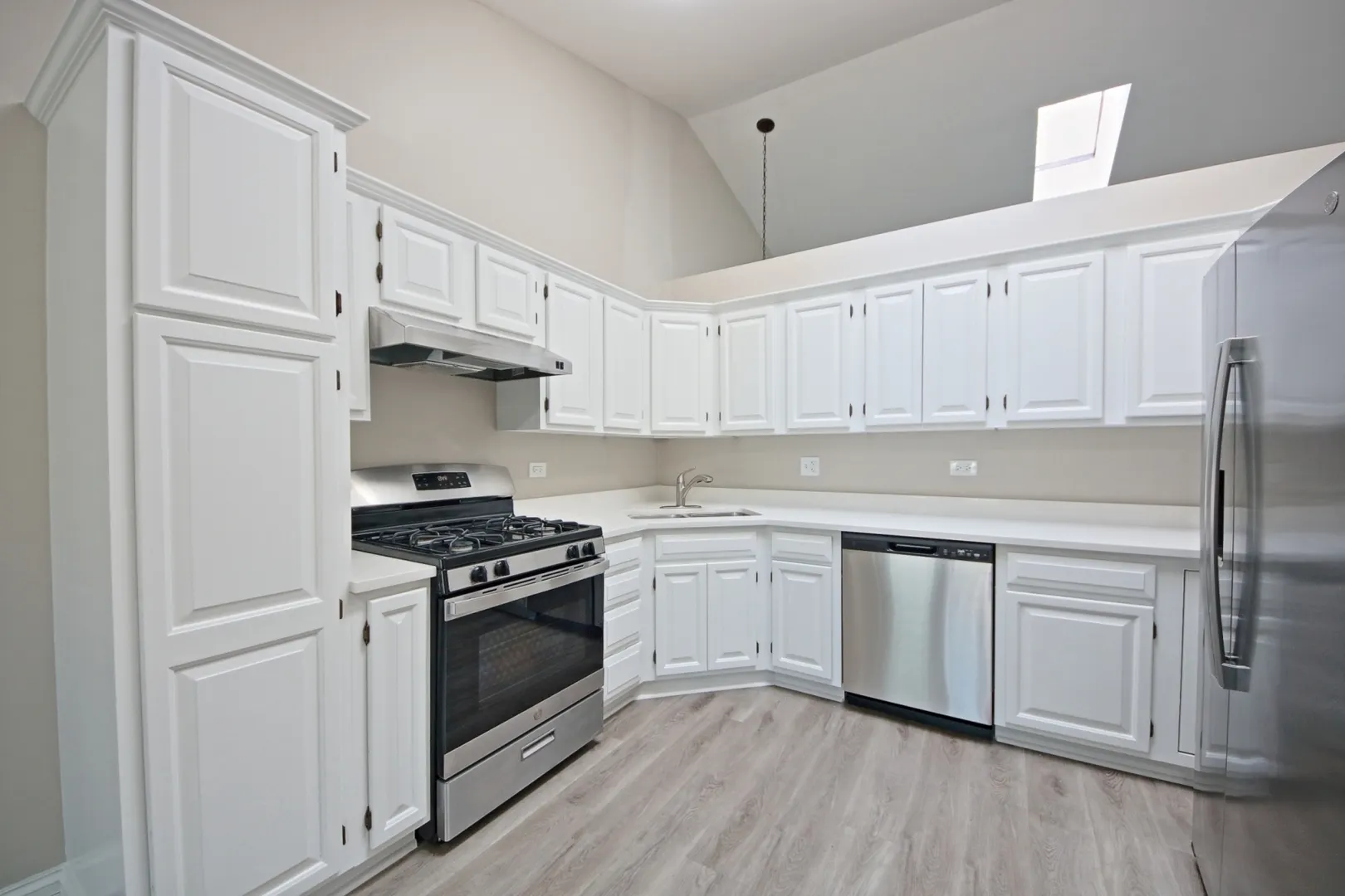 20 Echo Hill IL